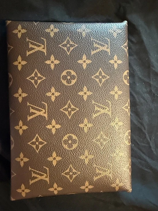 Louis Vuitton Monogram Envelope Clutch set. This is a set of 2. COA included. - Picture 2 of 11